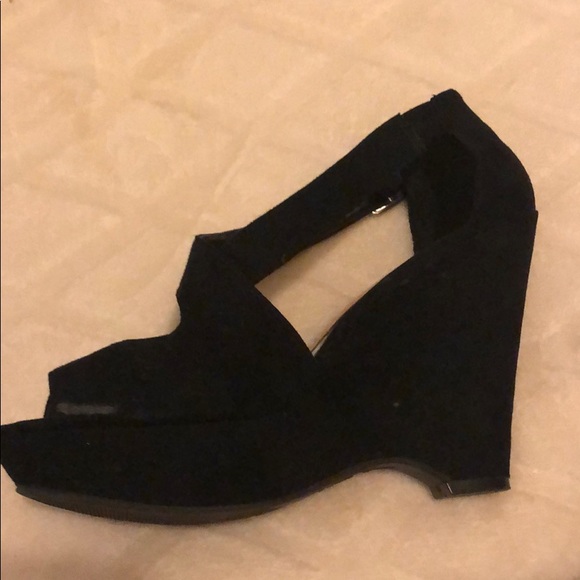 Black Suede Nine West Criss Cross Wedges - Picture 4 of 5